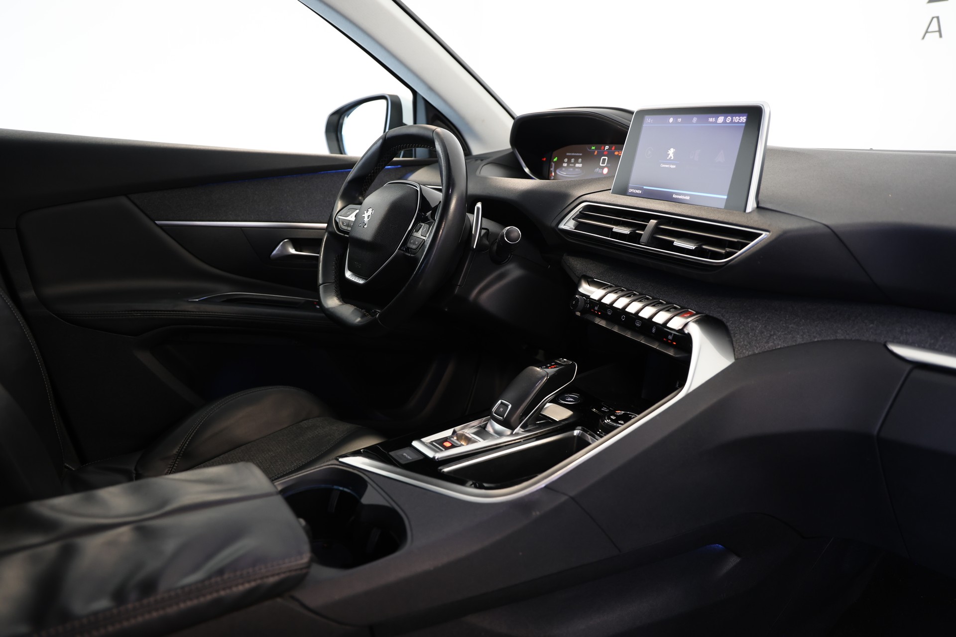 PEUGEOT 3008 1.6 BlueHDi Allure EAT-image-12