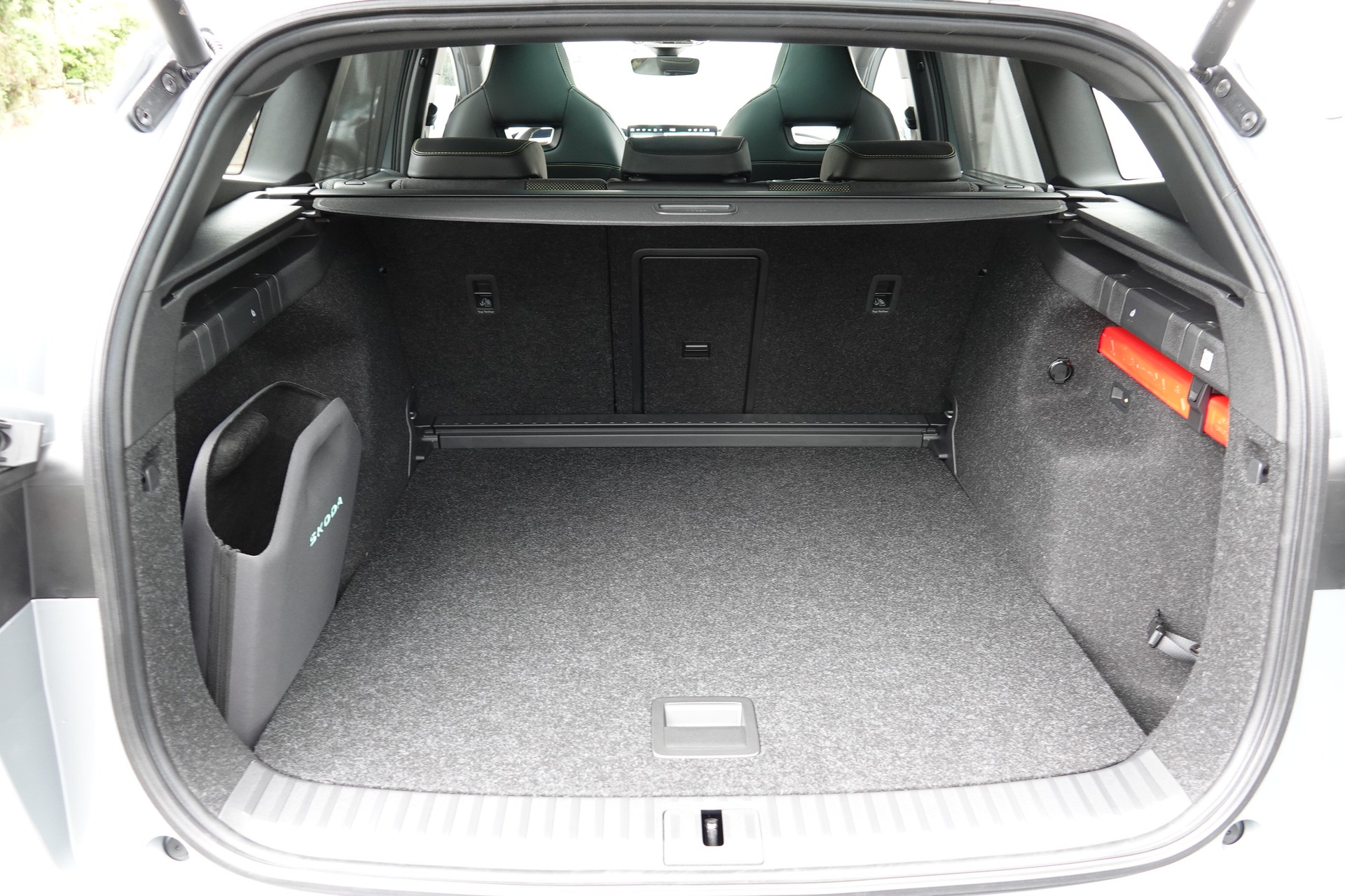 SKODA Enyaq RS 4x4-image-19