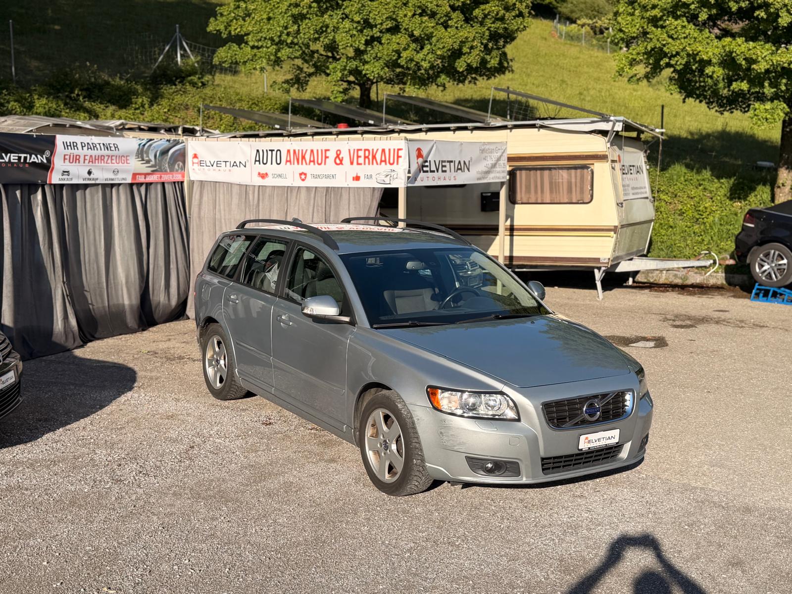 VOLVO V50 1.6D DRIVe Momentum | Sparsam | Gepflegt | Klima-image-2