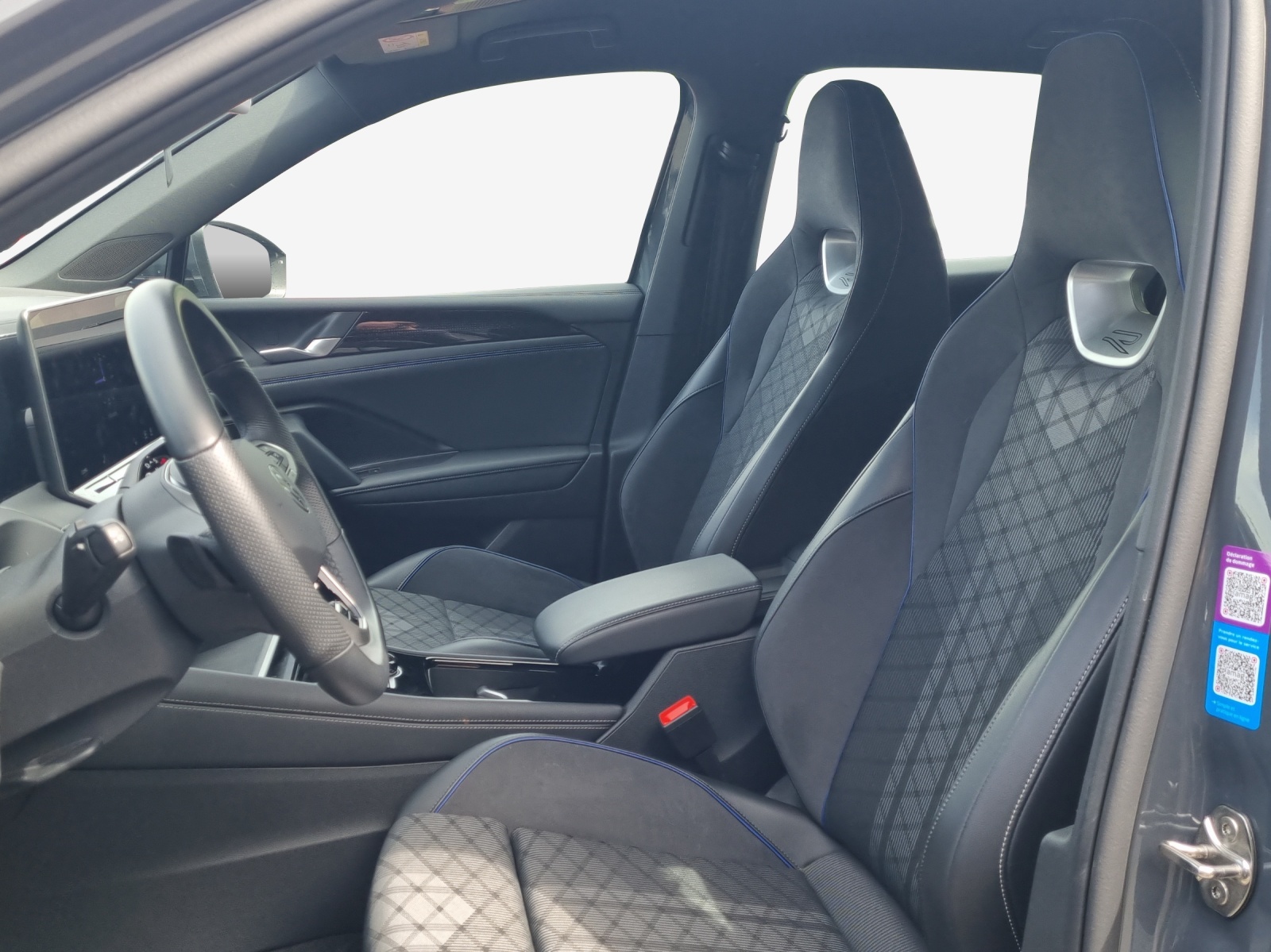 VW Tiguan 2.0 TDI SCR R-Line 4Motion DSG-image-7