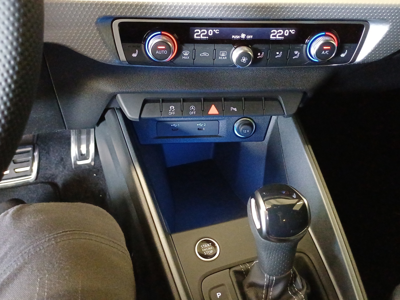 AUDI A1 Sportback 30 TFSI S Line Attraction S-tronic-image-10