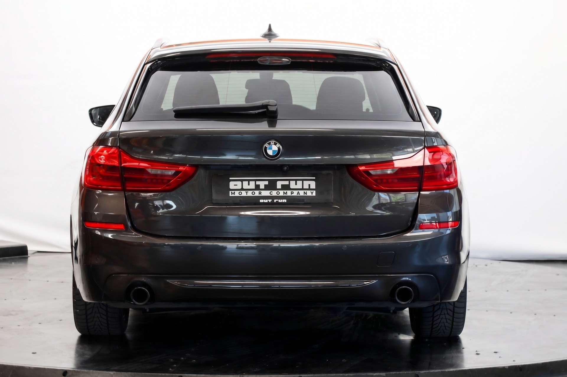BMW 520d xDrive Touring Sport Line Steptronic-showroom-element-2