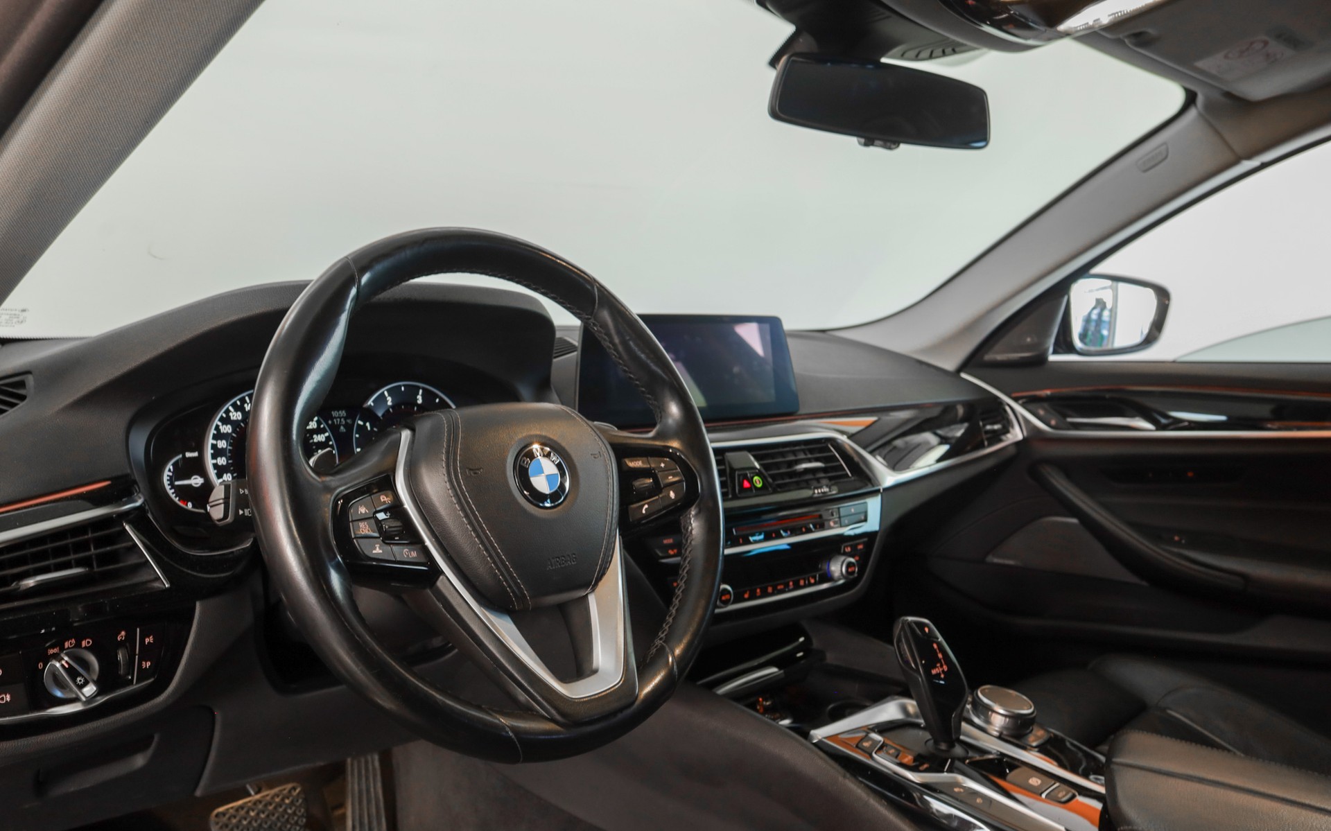 BMW 520d xDrive Touring Sport Line Steptronic-image-6