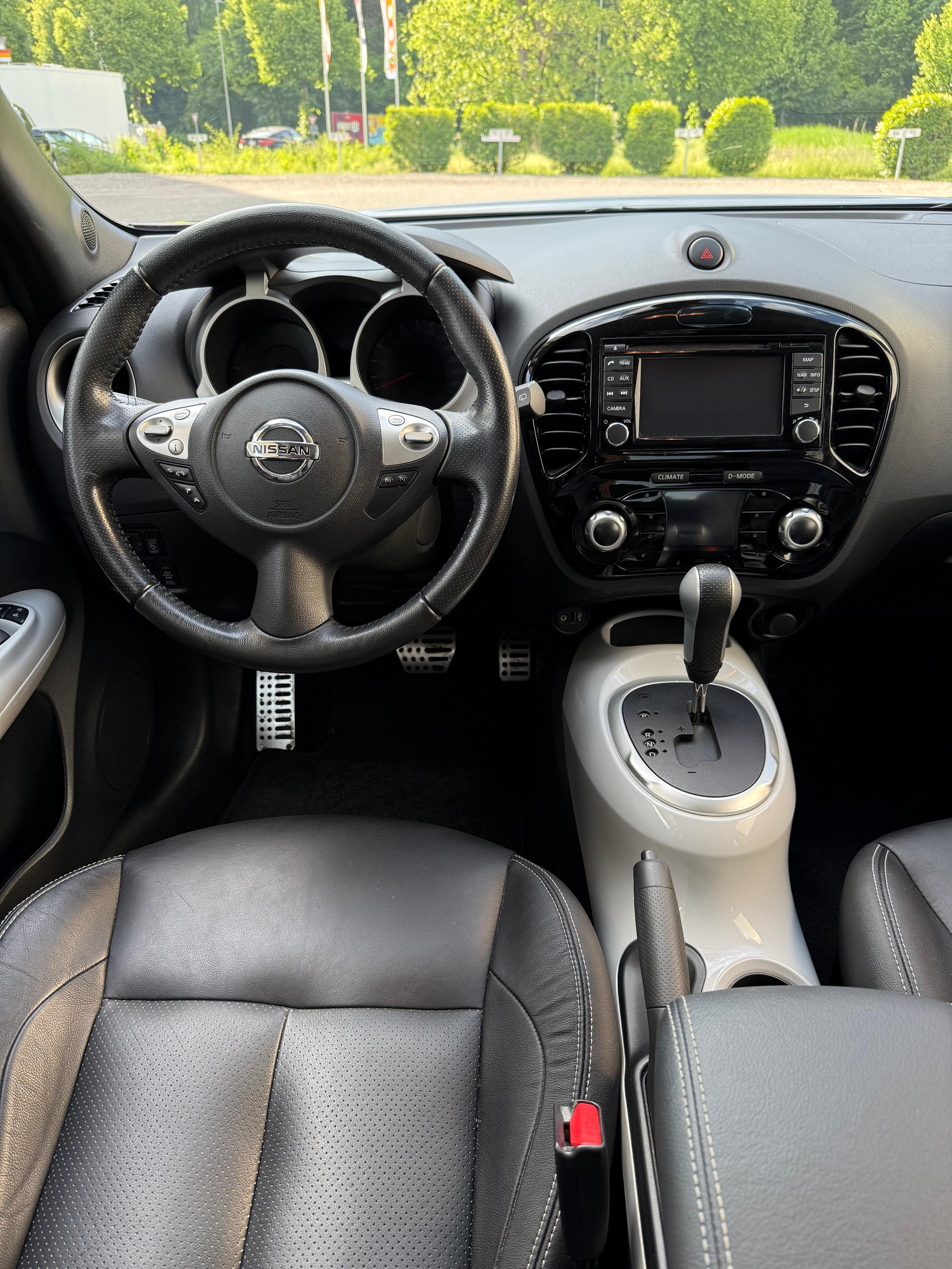 NISSAN Juke 1.6 DIG-T tekna 4x4 Xtronic M-CVT-image-6