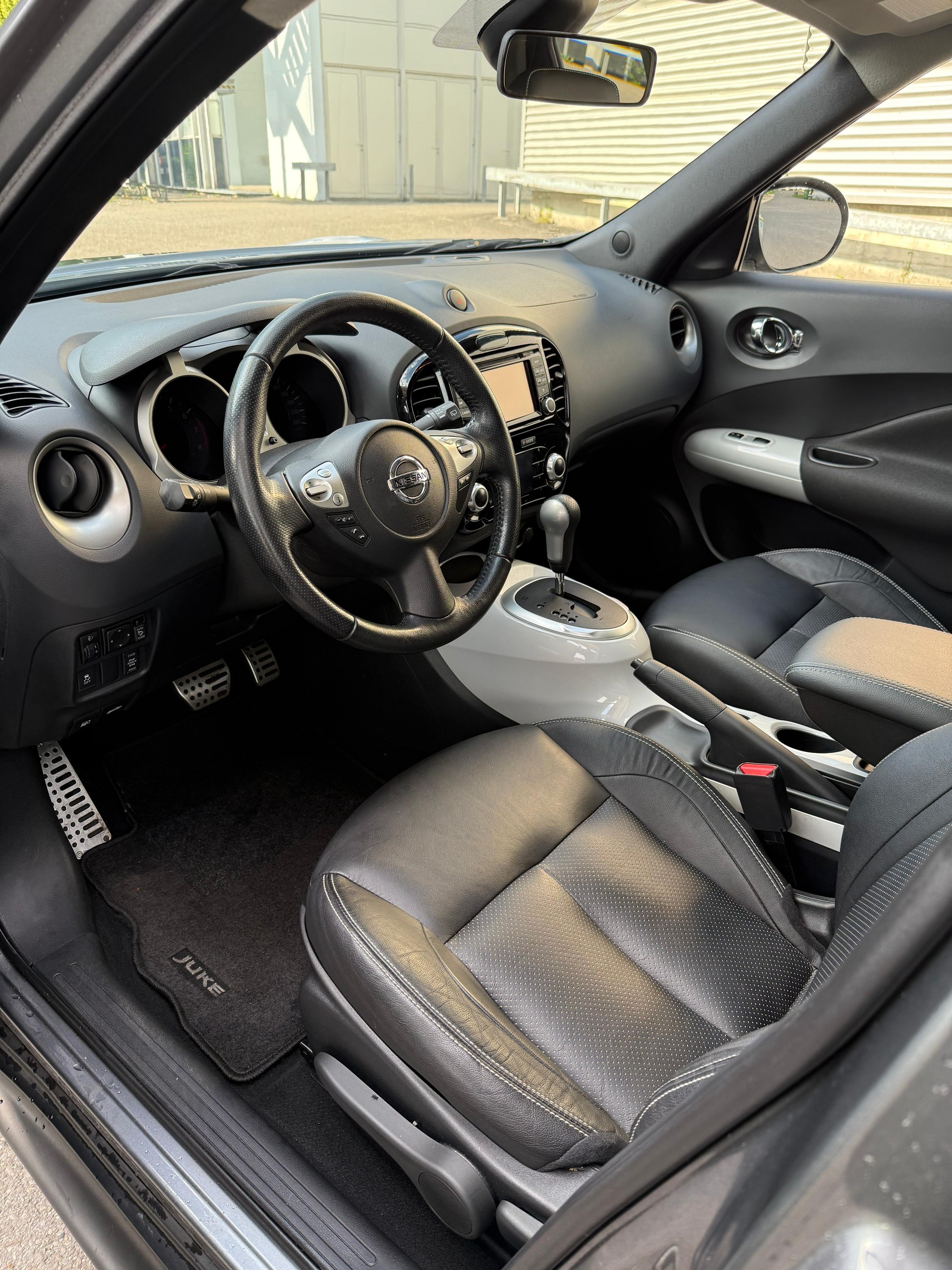 NISSAN Juke 1.6 DIG-T tekna 4x4 Xtronic M-CVT-image-7