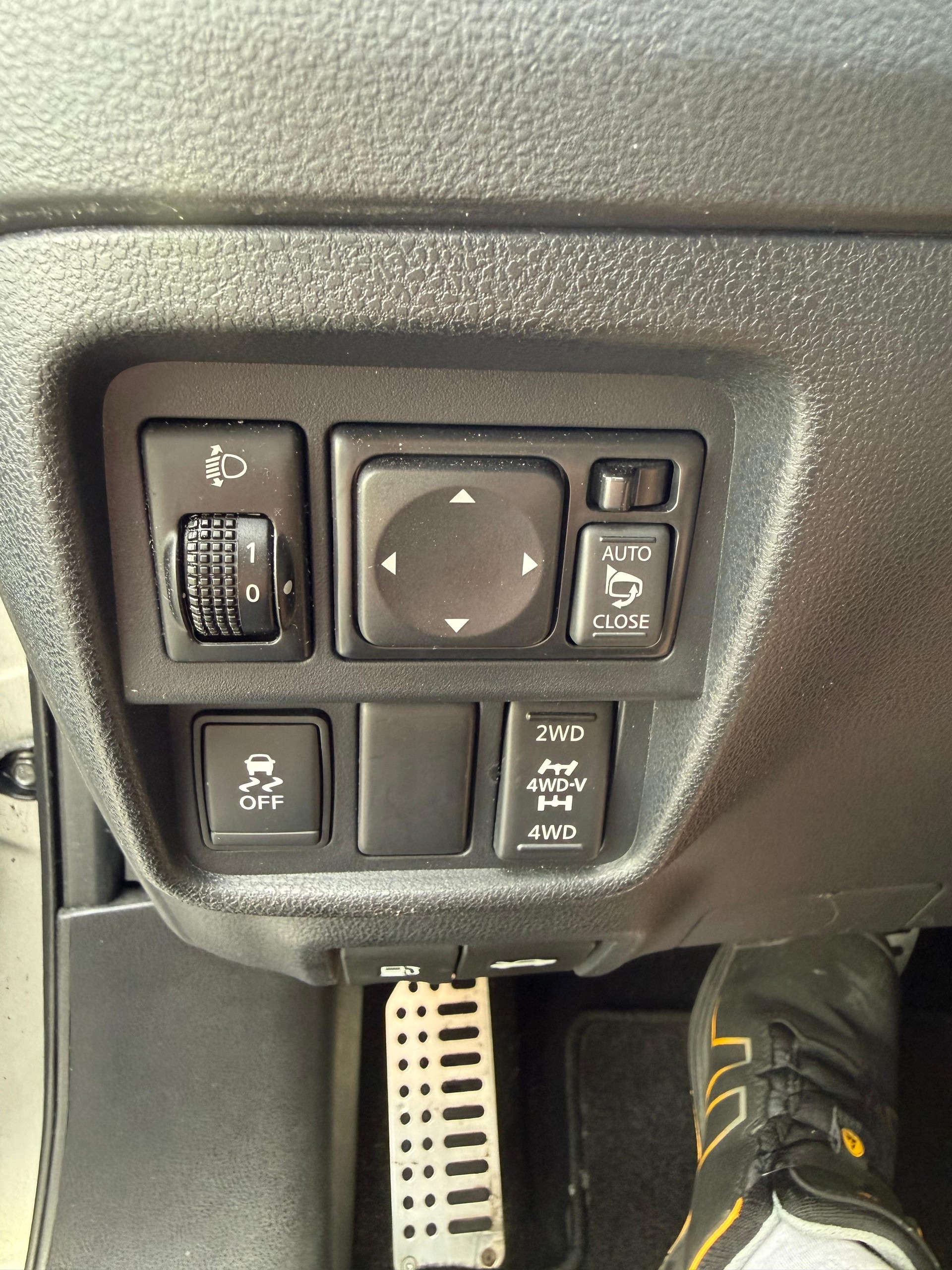 NISSAN Juke 1.6 DIG-T tekna 4x4 Xtronic M-CVT-image-11