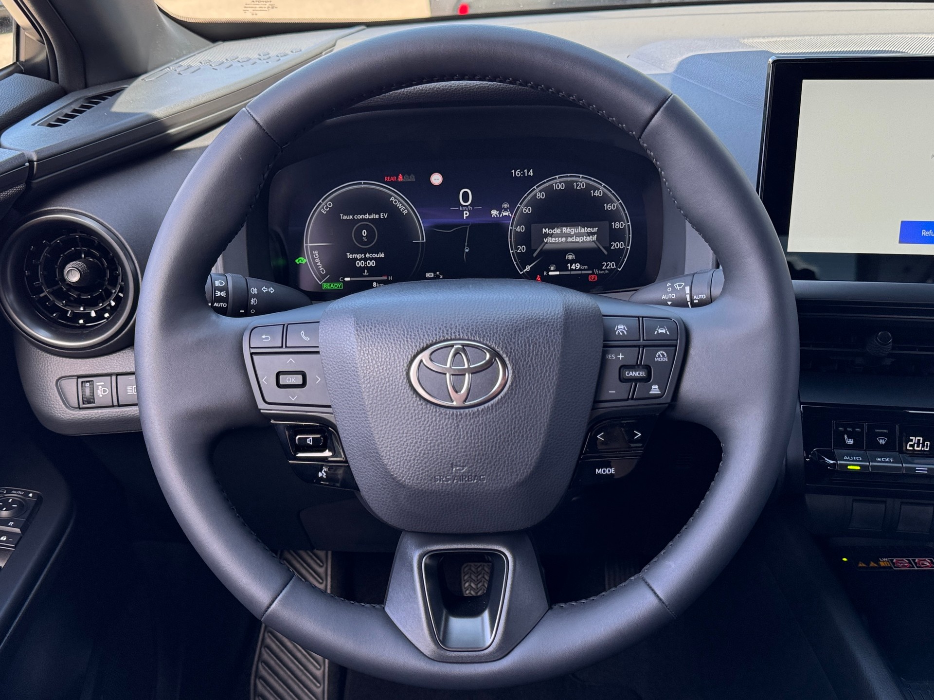 TOYOTA C-HR 2.0 PHEV CVT Swiss Edition-image-15