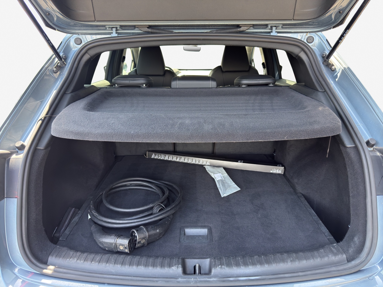 AUDI Q4 e-tron 40-image-13