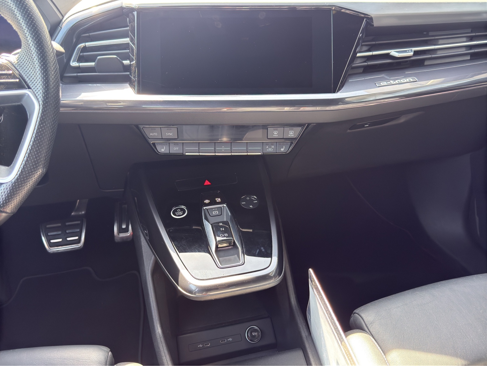 AUDI Q4 e-tron 40-image-11