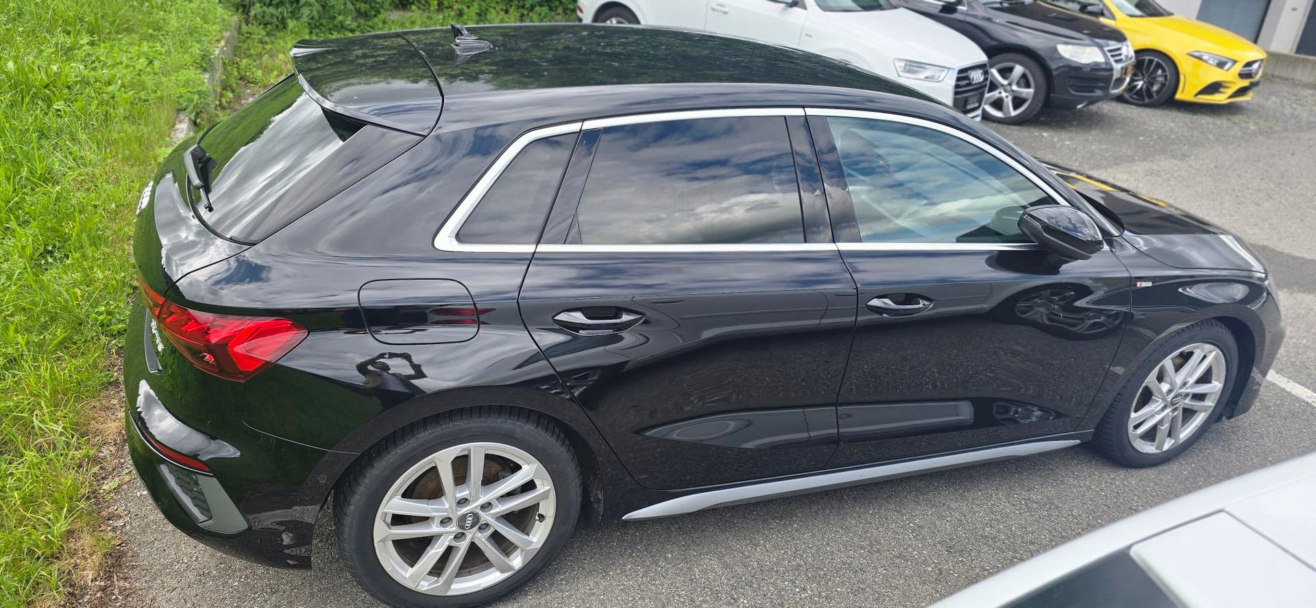 AUDI 1.5 35 TFSI Attraction S-Tronic-image-4