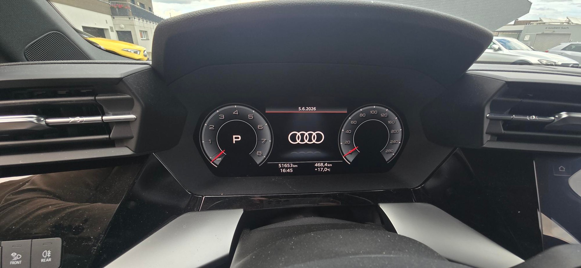 AUDI 1.5 35 TFSI Attraction S-Tronic-image-1