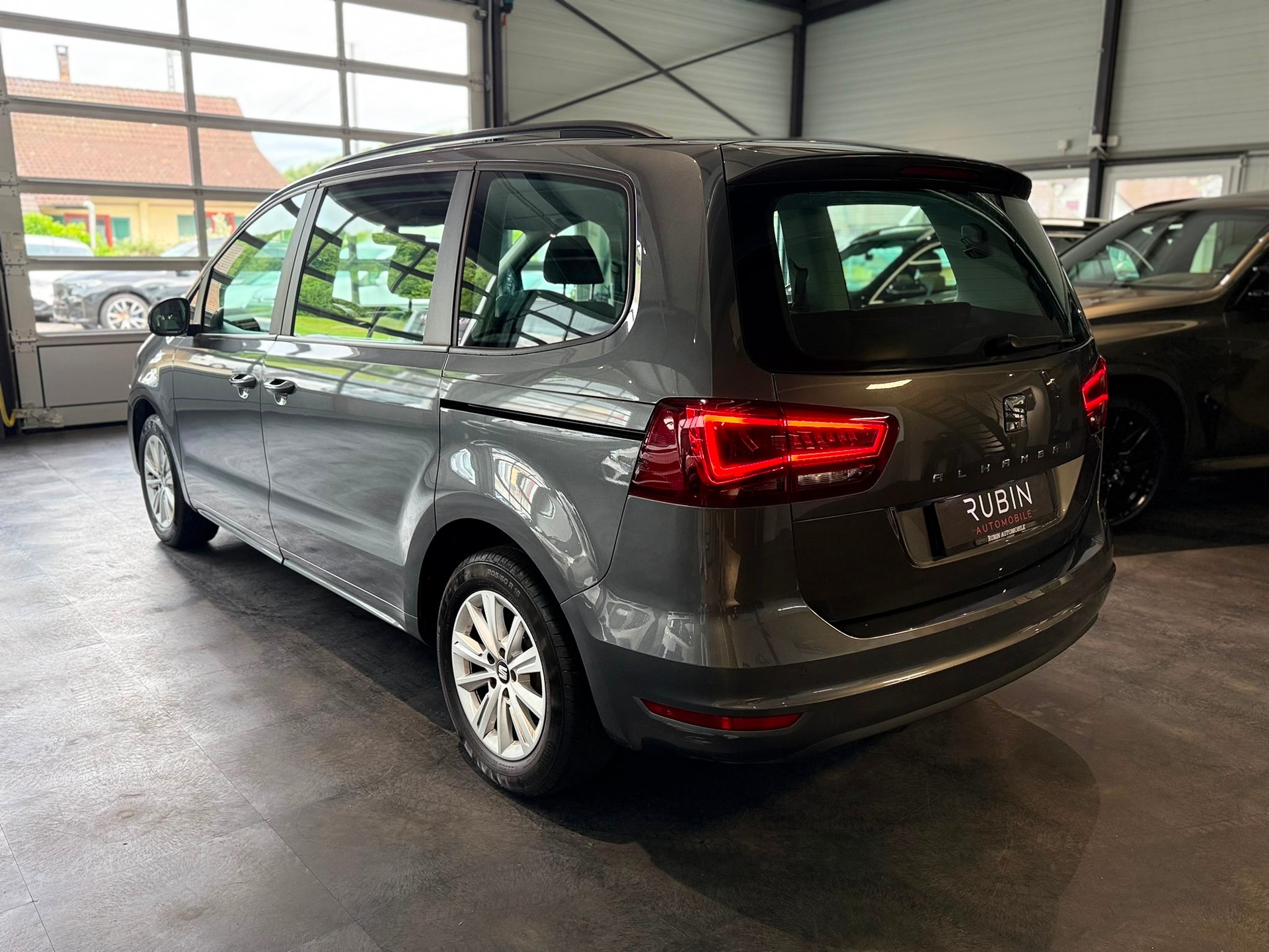 SEAT Alhambra 1.4TSI Sol-showroom-element-2