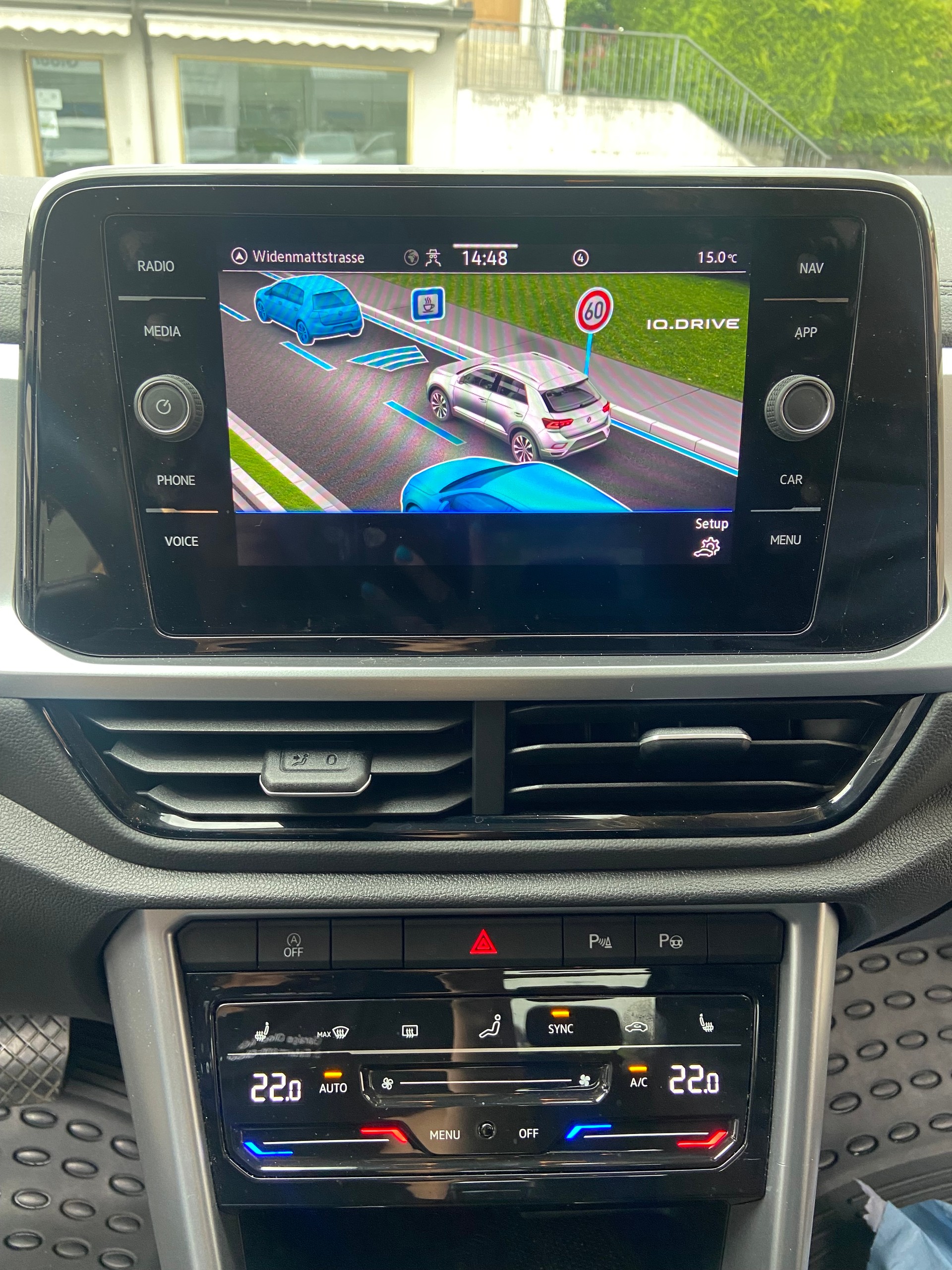 VW T-Roc 2.0 TDI SCR Life DSG-image-11