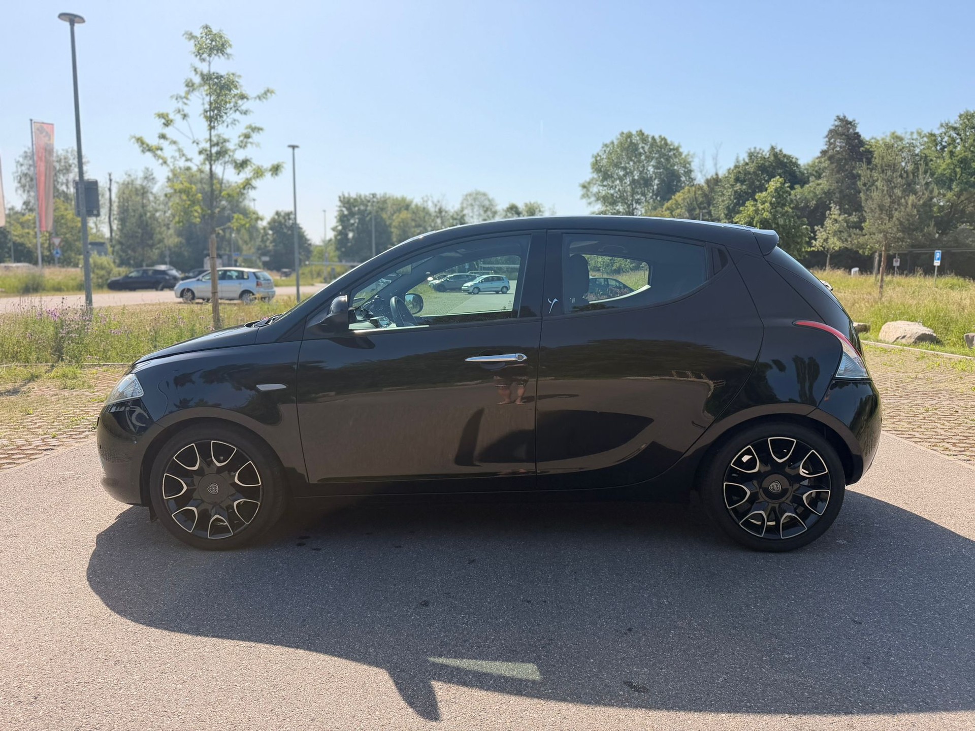 LANCIA Ypsilon 0.9 TwinAir Gold-image-4