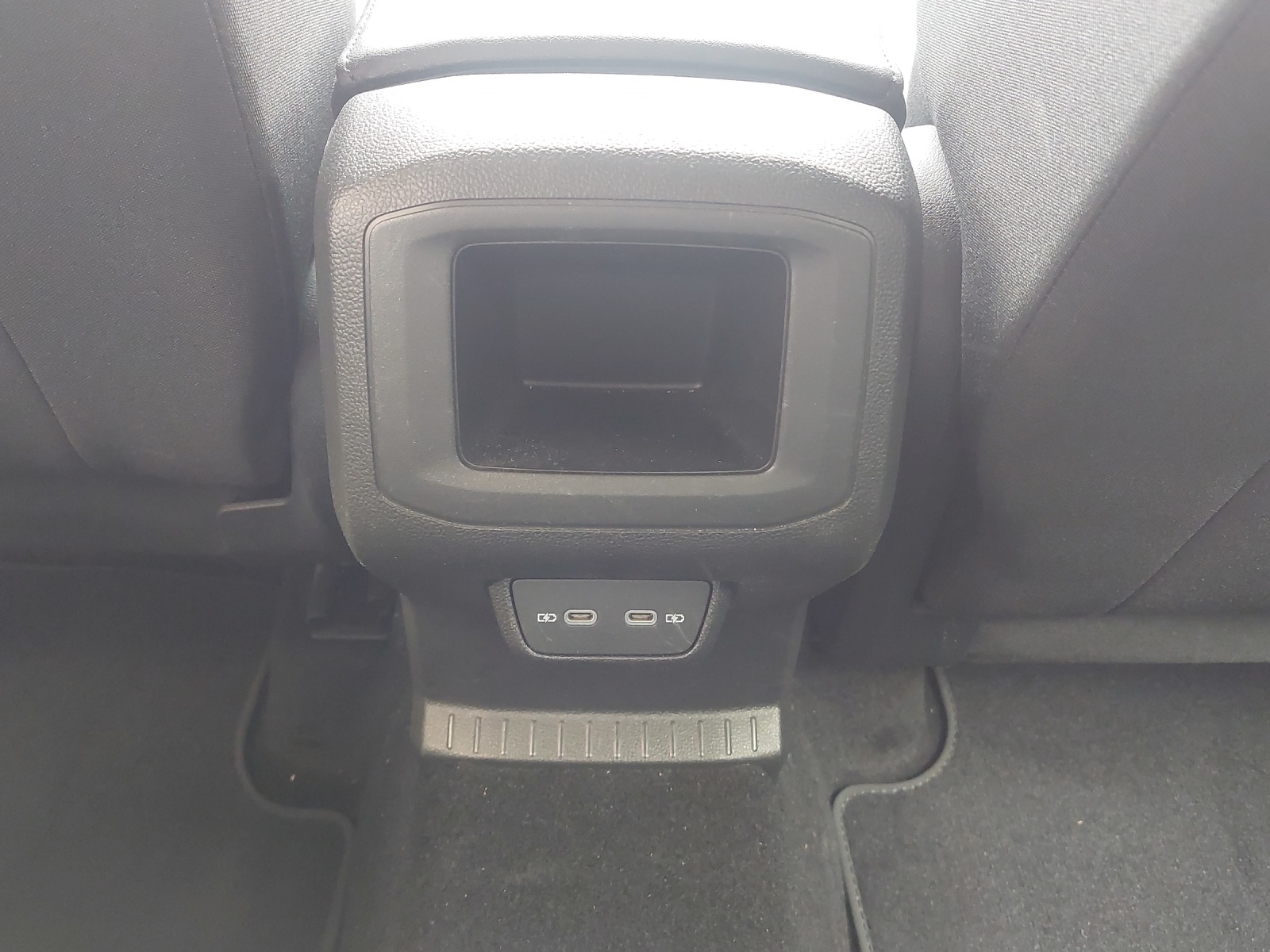 VW T-Cross 1.0 TSI Style DSG-image-10