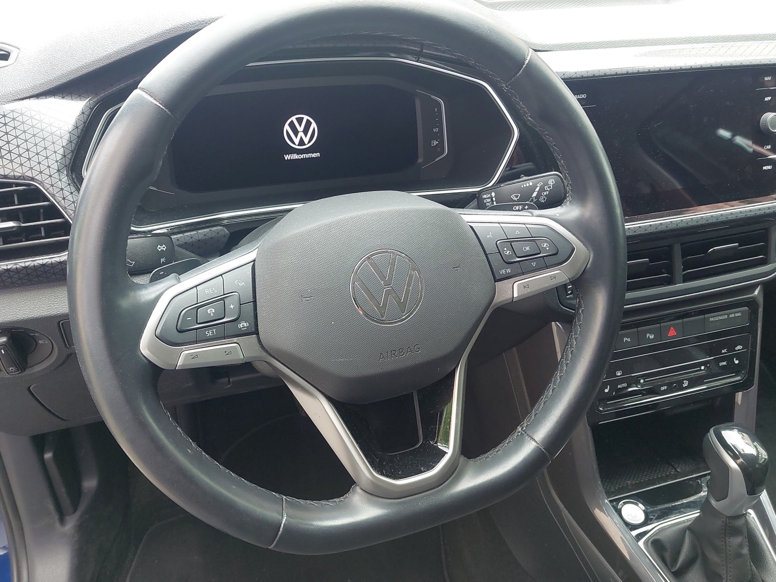 VW T-Cross 1.0 TSI Style DSG-image-9