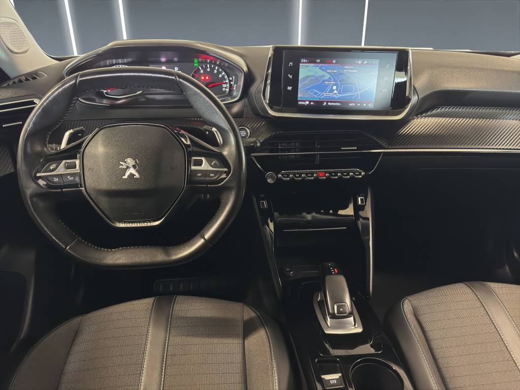 PEUGEOT 2008 1.2 PureTech Allure EAT8-image-5