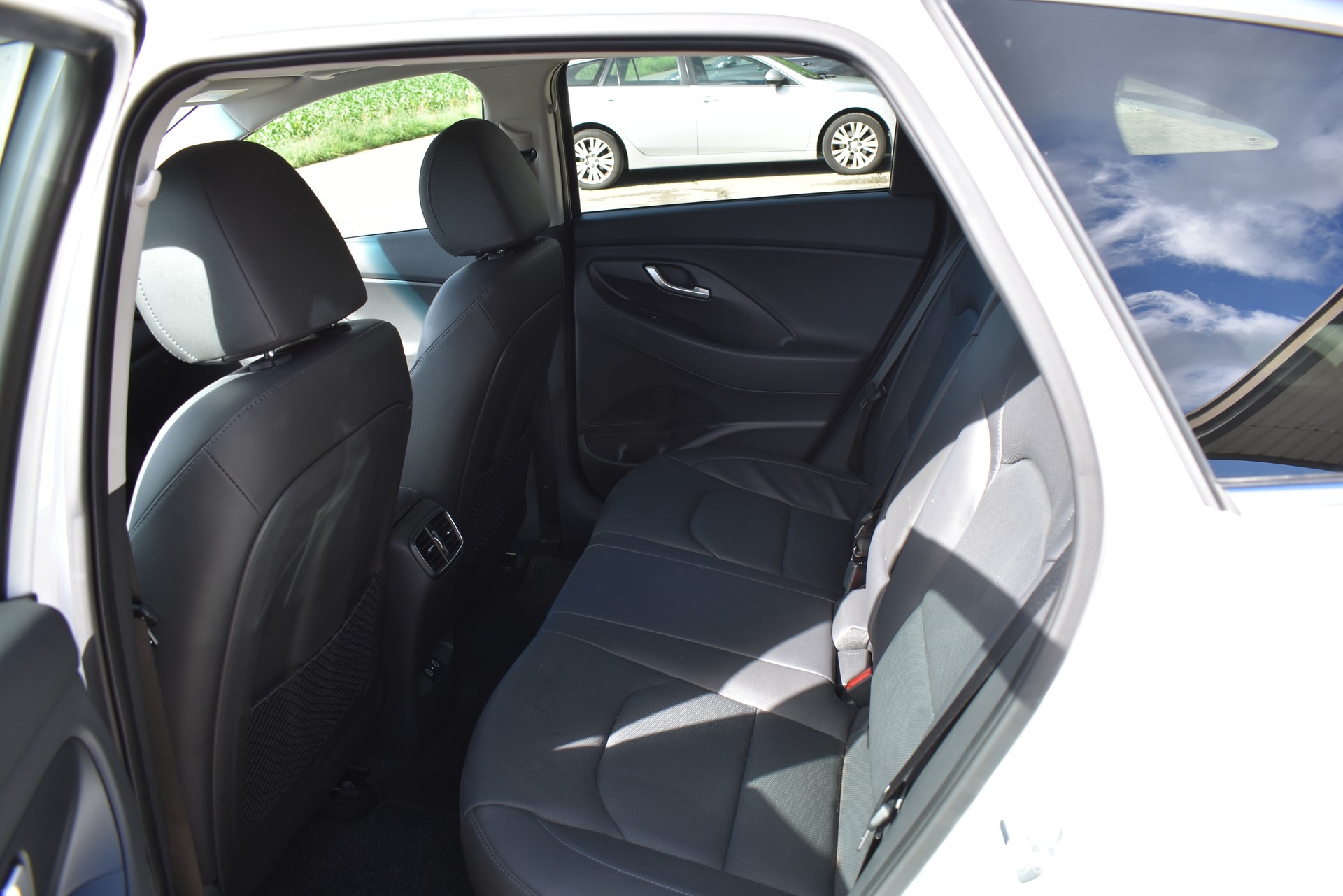 HYUNDAI i30 Wagon 1.5 T-GDi Vertex 48V MH DCT-image-11