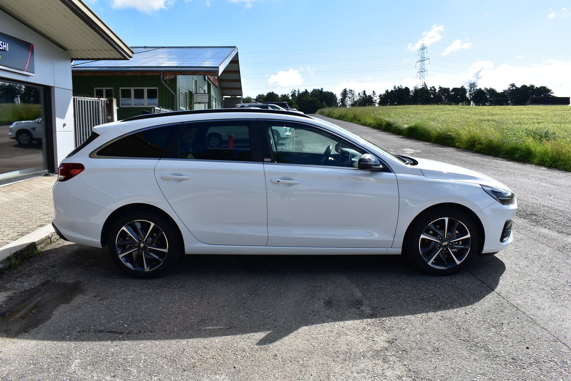 HYUNDAI i30 Wagon 1.5 T-GDi Vertex 48V MH DCT-image-2