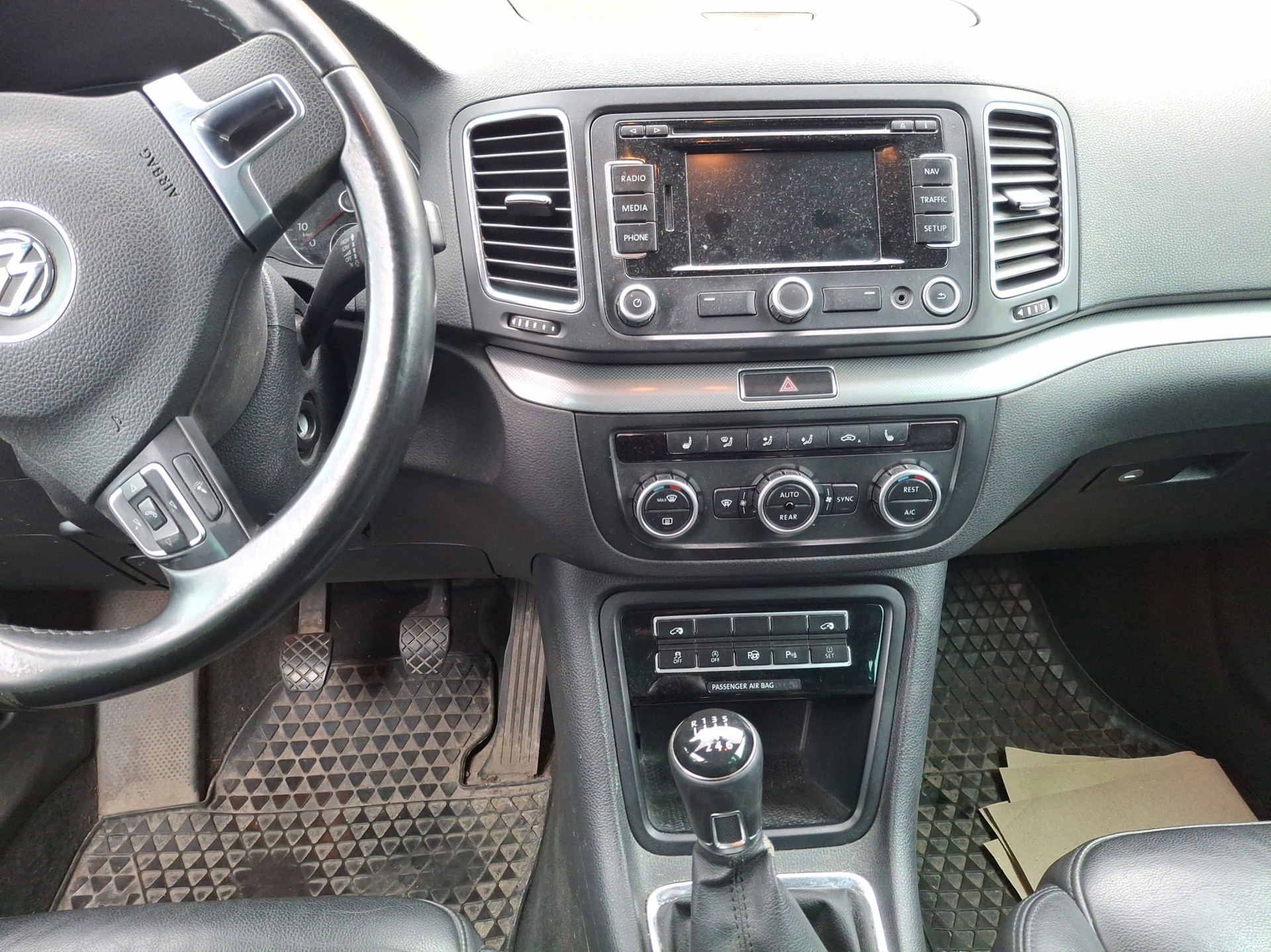 VW Sharan 2.0 TDI BlueMotion Technology Comfortline-image-9