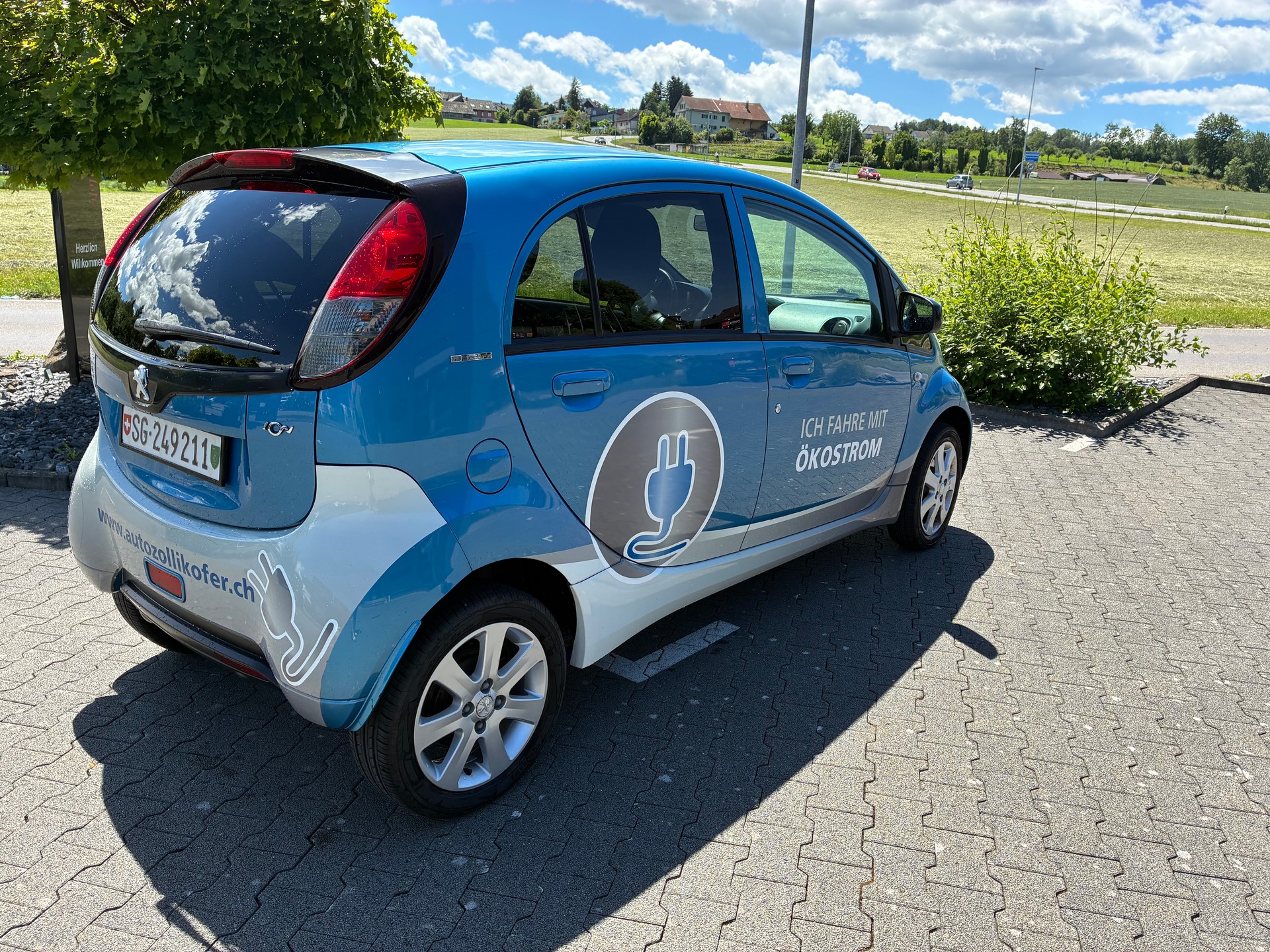 PEUGEOT City Car Elektro-image-2