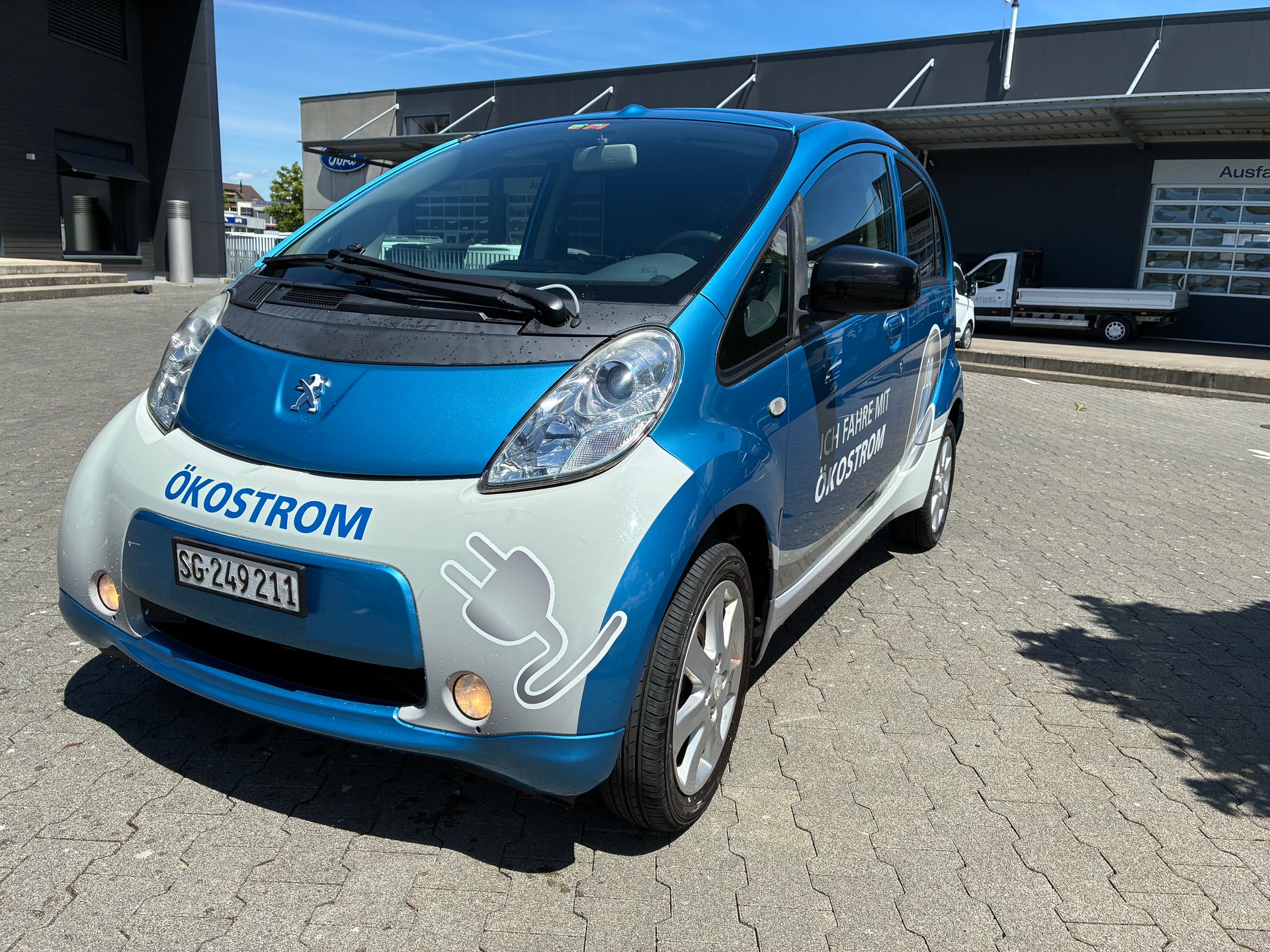 PEUGEOT City Car Elektro-image-0