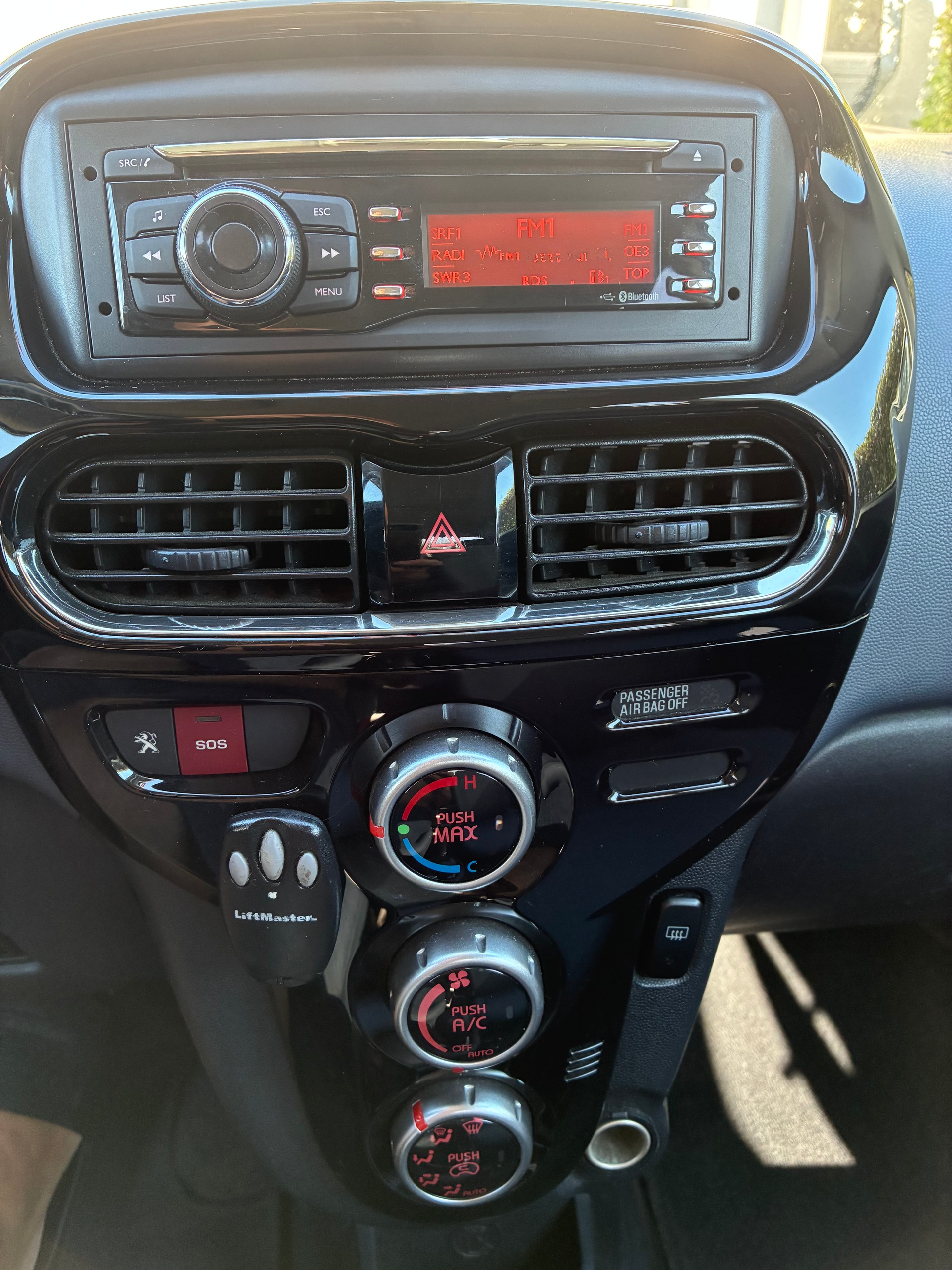 PEUGEOT City Car Elektro-image-10