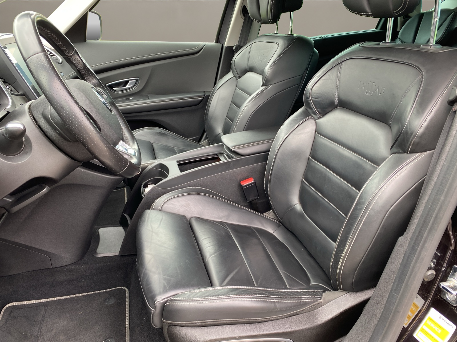 RENAULT Scénic 1.8 dCi Initiale Paris EDC-image-8