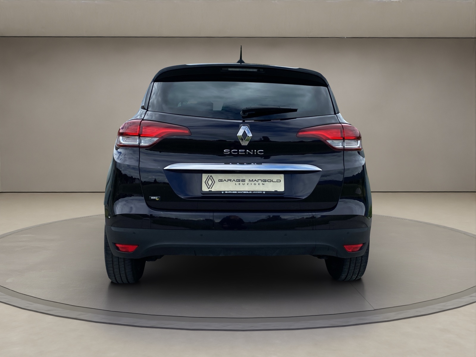 RENAULT Scénic 1.8 dCi Initiale Paris EDC-image-3
