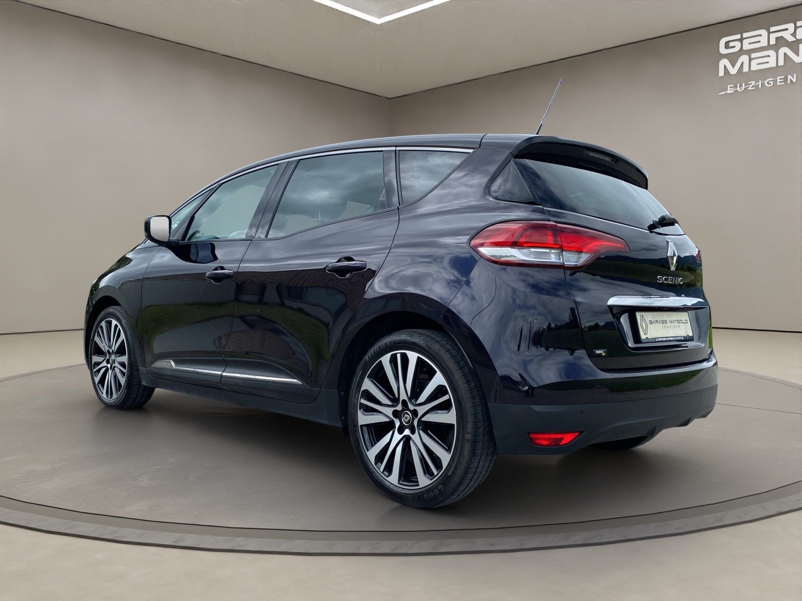 RENAULT Scénic 1.8 dCi Initiale Paris EDC-image-2