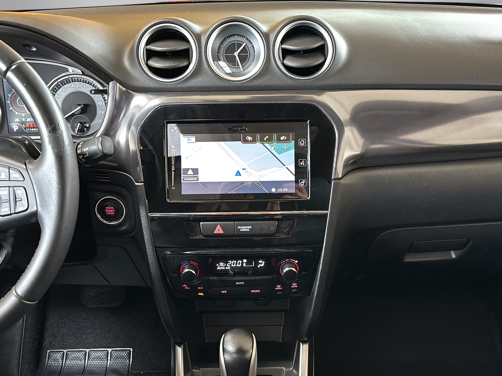 SUZUKI Vitara 1.4 T Compact Top 4x4-image-5