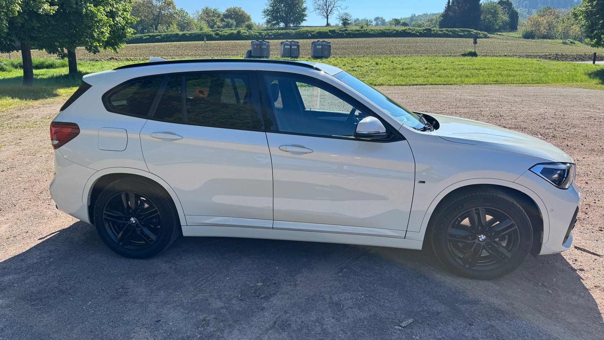 BMW 20i xDrive-image-12
