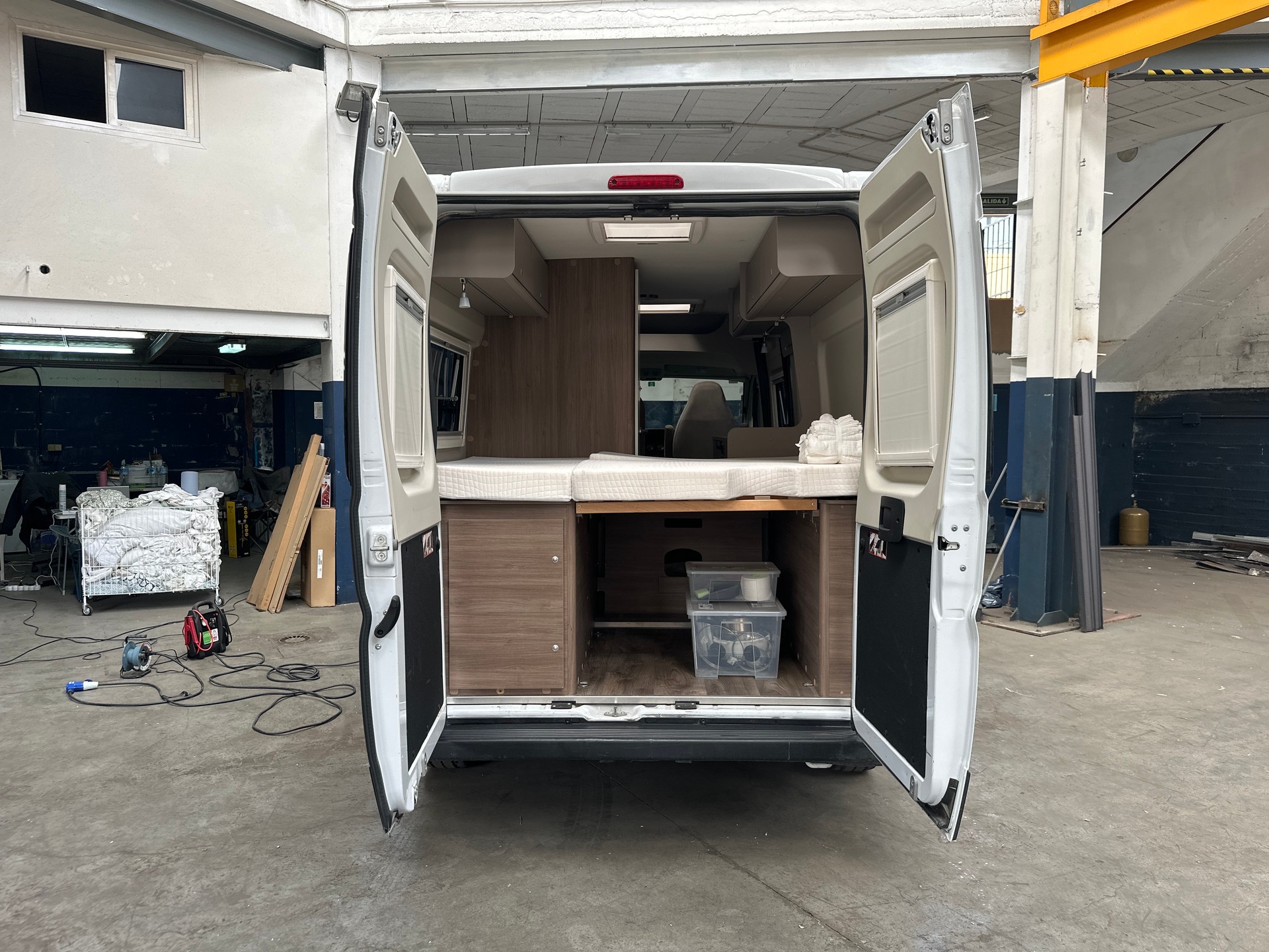 PEUGEOT 2024 Peugeot Boxer | Schaltgetriebe | Voll ausgestattet-image-6
