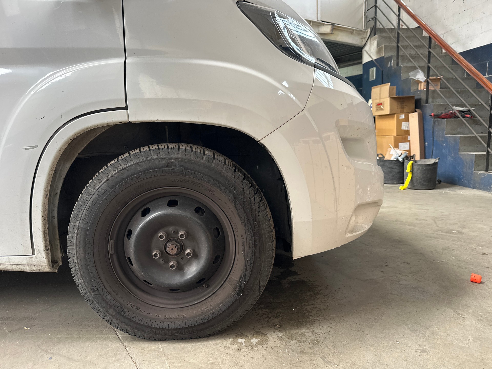 PEUGEOT 2024 Peugeot Boxer | Schaltgetriebe | Voll ausgestattet-image-10