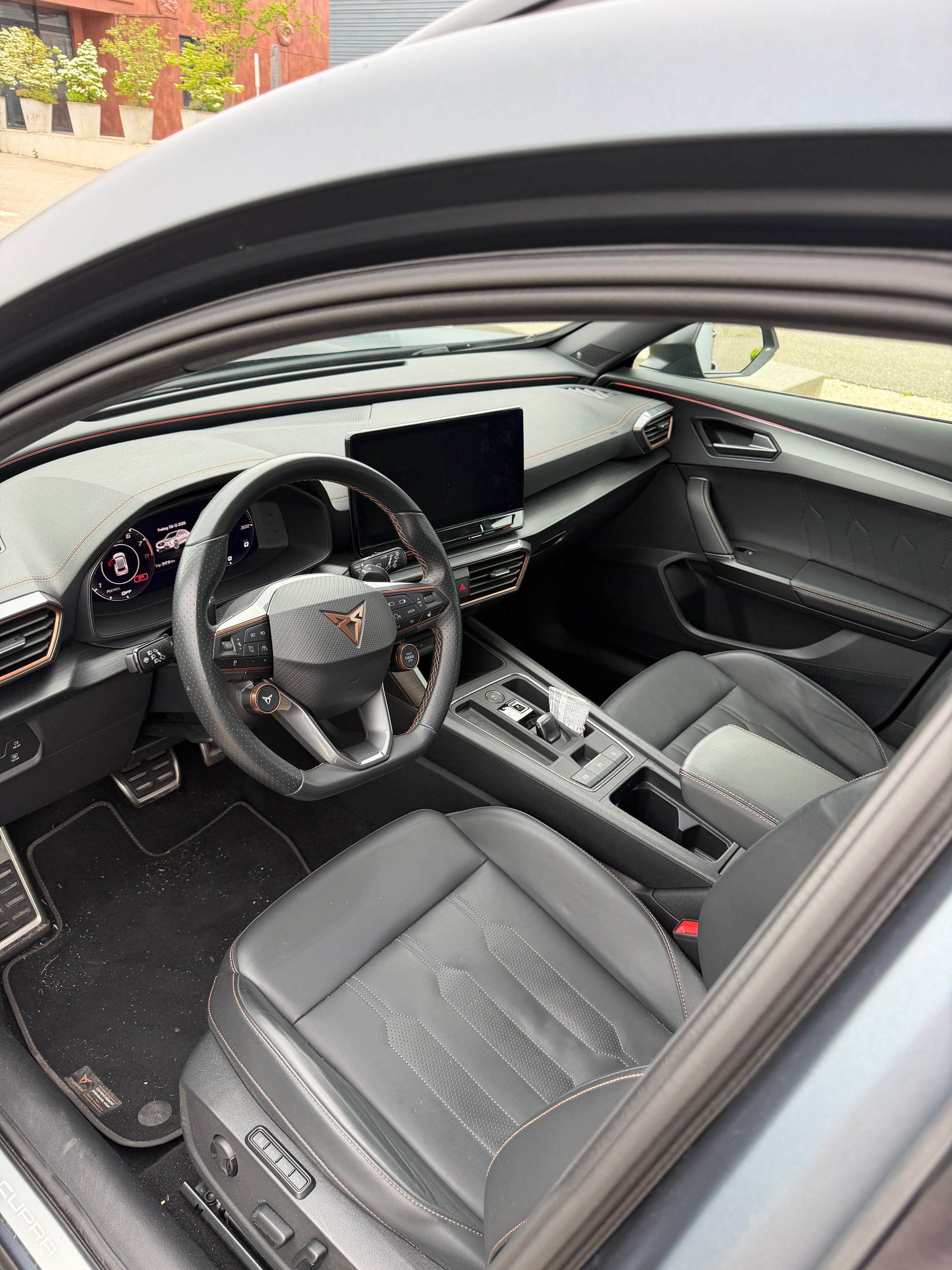 CUPRA 2.5 TSI VZ5 4Drive DSG-image-3