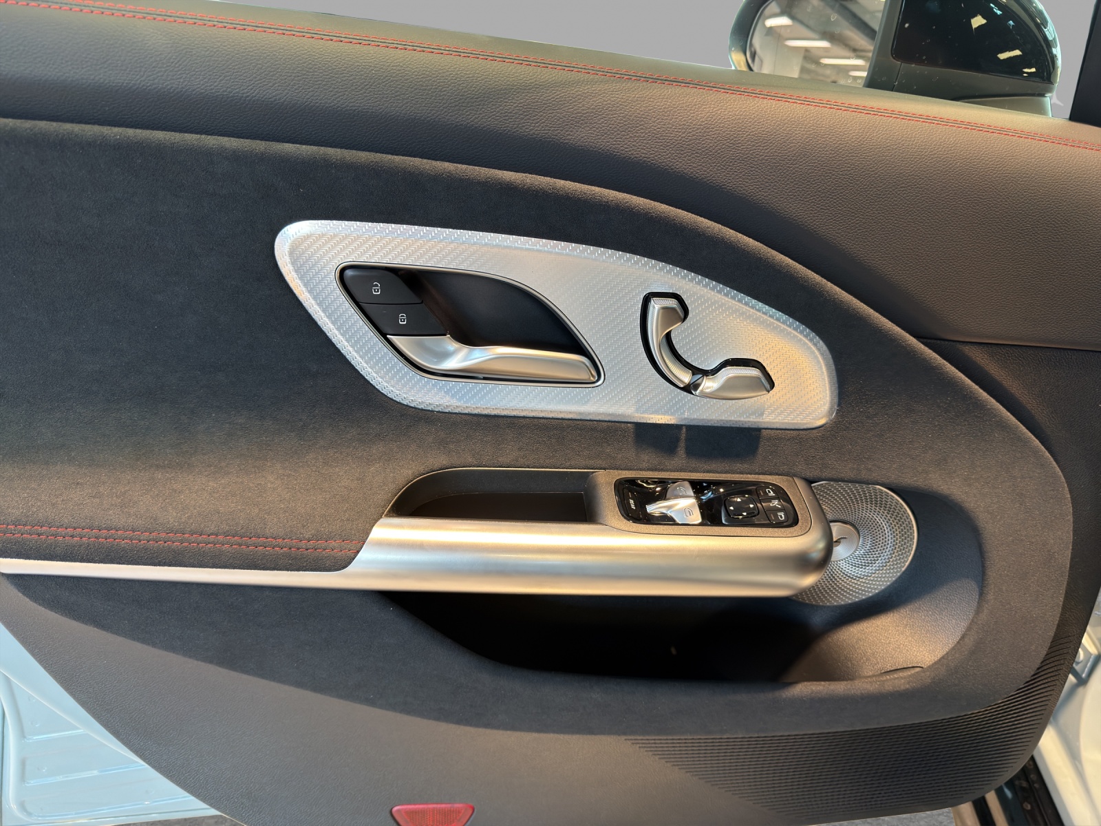 MERCEDES-BENZ CLA Shooting Brake 220 4Matic 8G-DCT-image-11