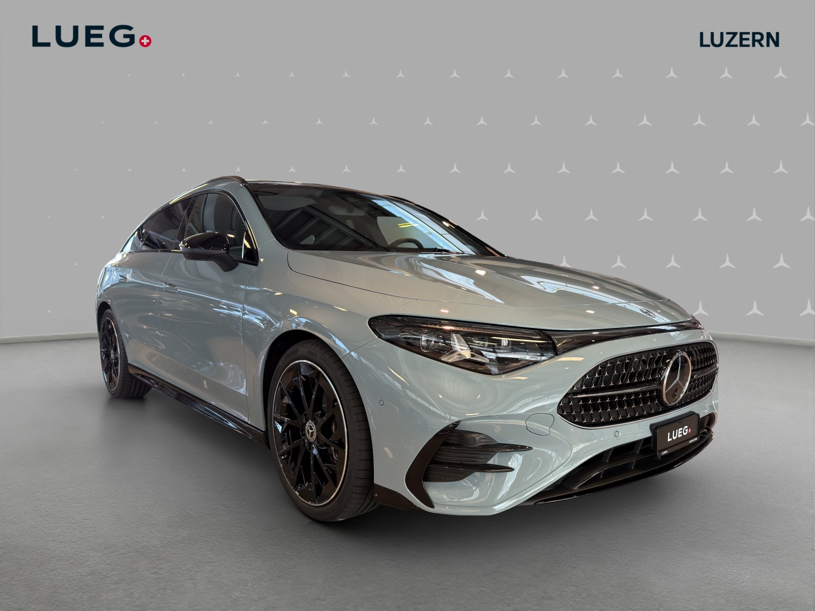MERCEDES-BENZ CLA Shooting Brake 220 4Matic 8G-DCT-image-3