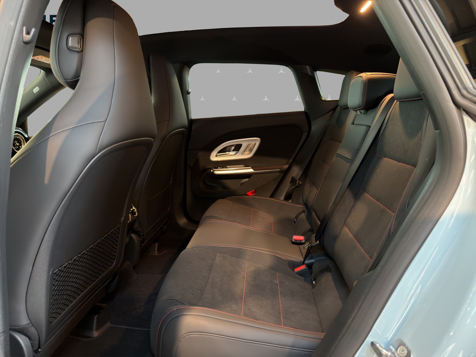 MERCEDES-BENZ CLA Shooting Brake 220 4Matic 8G-DCT-image-12