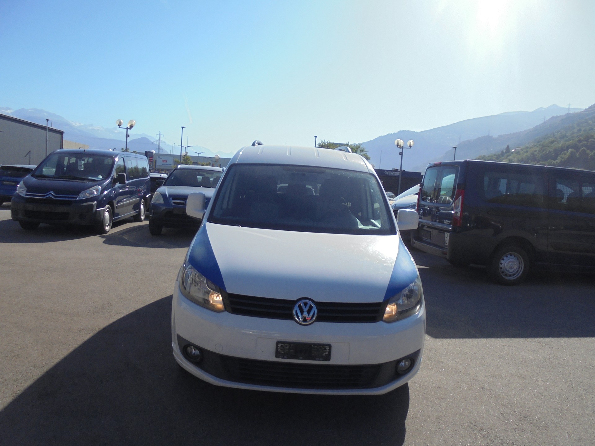 VW Caddy 1.2 TSI Family-image-1