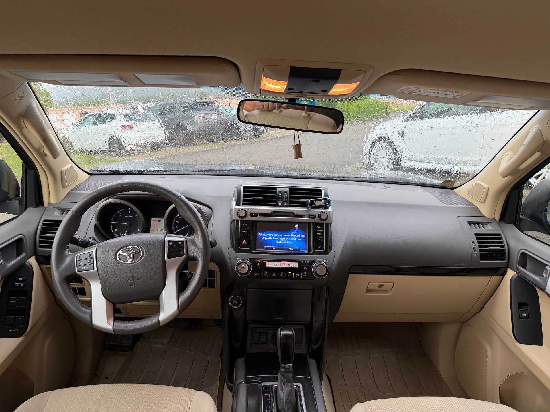 TOYOTA Land Cruiser 3.0 TD Luna Automatic-image-4