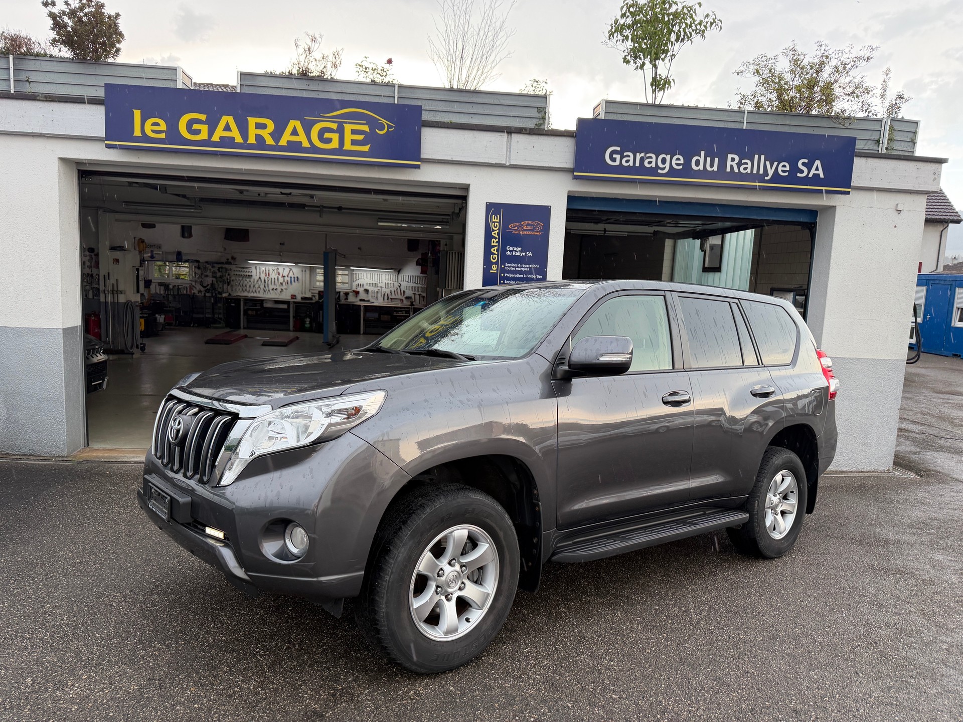 TOYOTA Land Cruiser 3.0 TD Luna Automatic-image-0