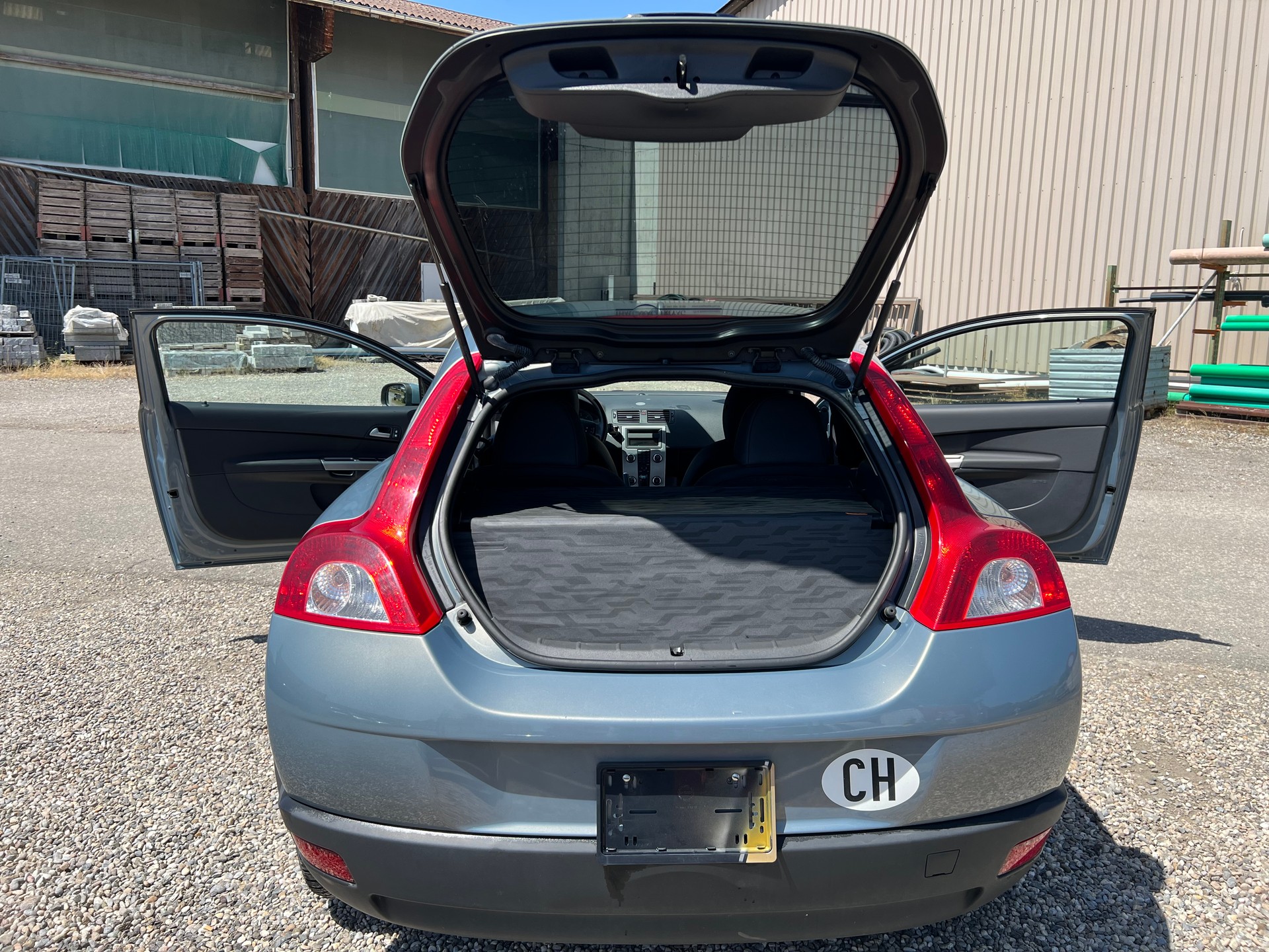 VOLVO C30 1.6D Momentum-image-9