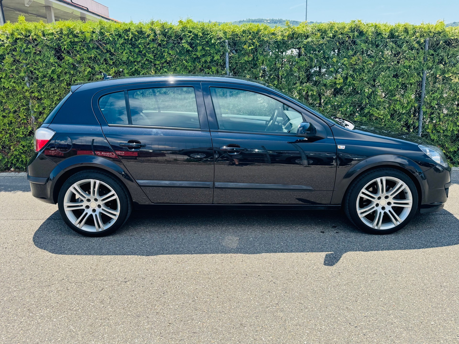 OPEL Astra 2.0i 16V Turbo Sport *Lederausstattung*-image-7