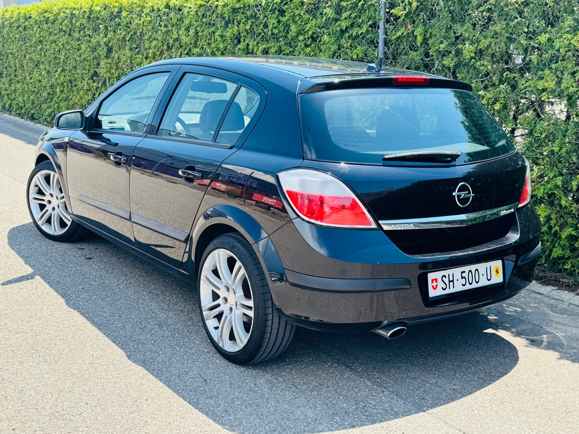 OPEL Astra 2.0i 16V Turbo Sport *Lederausstattung*-image-4