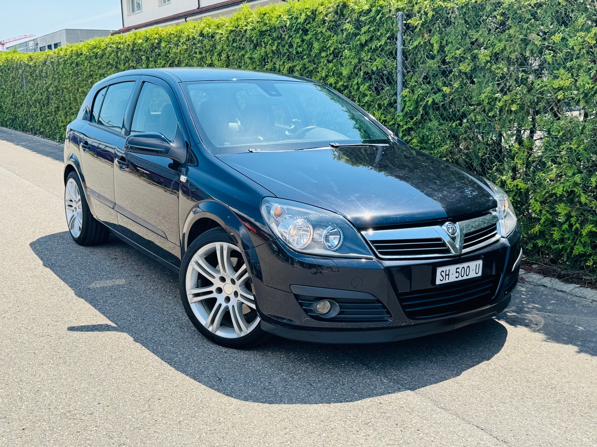 OPEL Astra 2.0i 16V Turbo Sport *Lederausstattung*-image-0