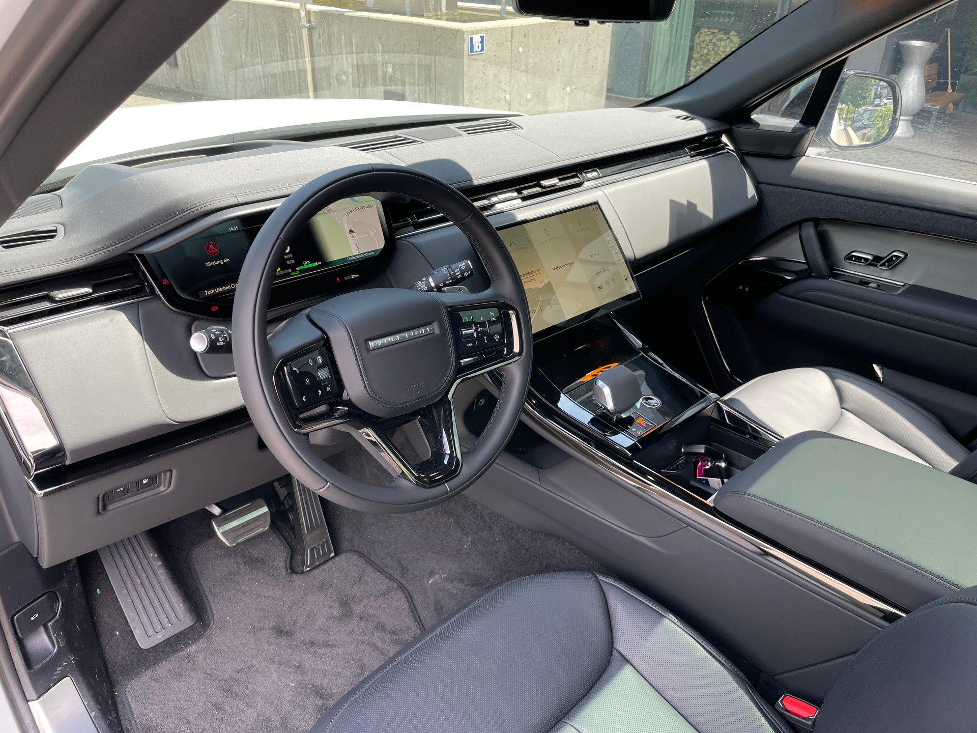LAND ROVER Range Rover Sport P440e 3.0 Si6 PHEV Dynamic HSE Automatic-image-11