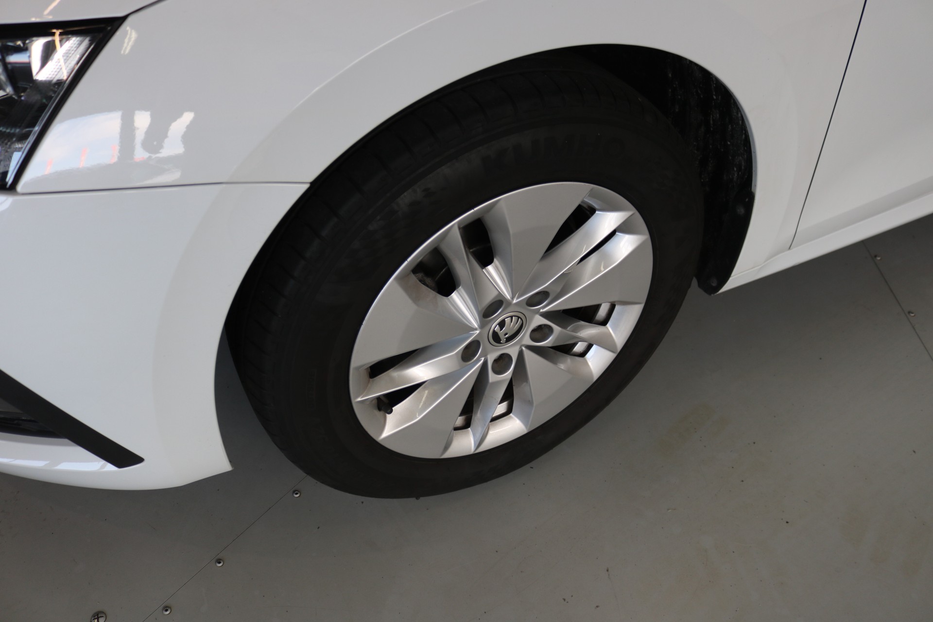 SKODA Octavia Combi 2.0 TDI DSG Ambition 4x4-image-34
