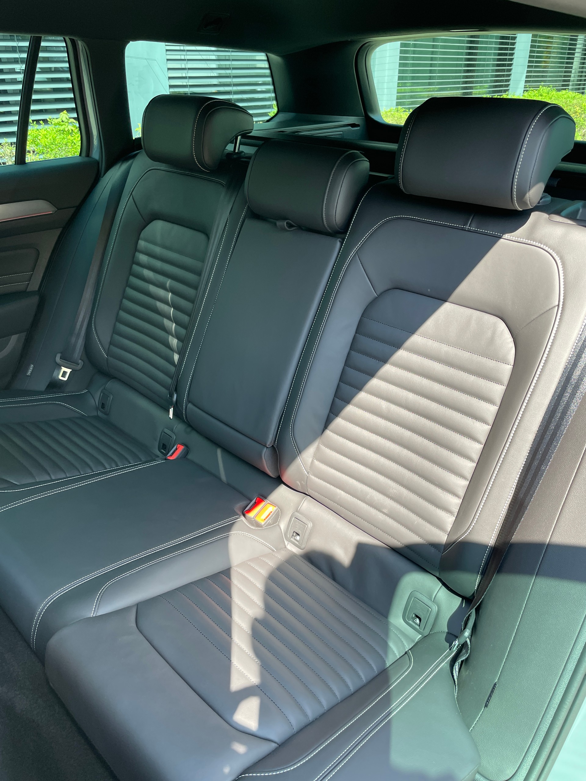 VW Passat Alltrack 2.0 TSI 4Motion DSG-image-12