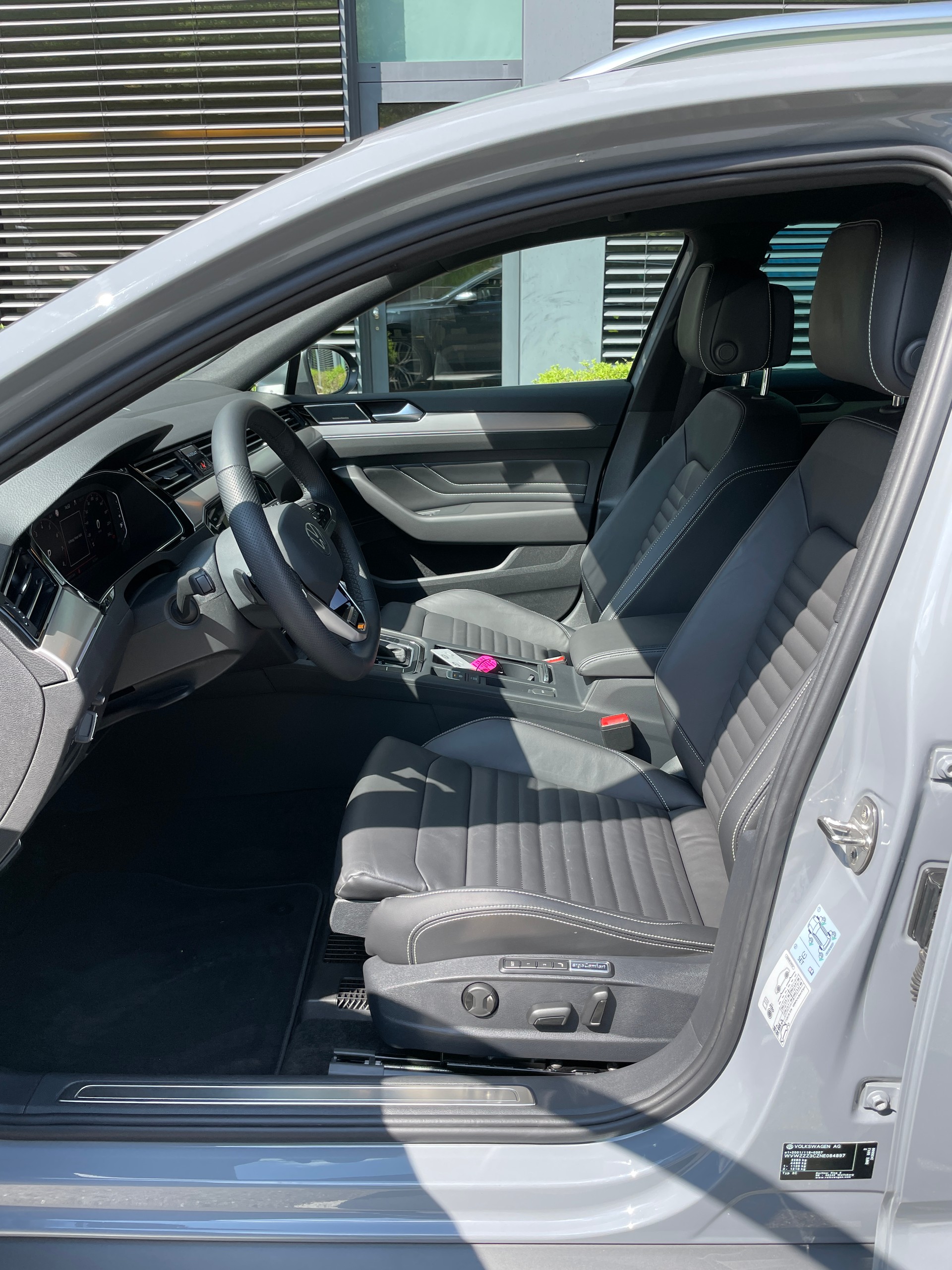 VW Passat Alltrack 2.0 TSI 4Motion DSG-image-10