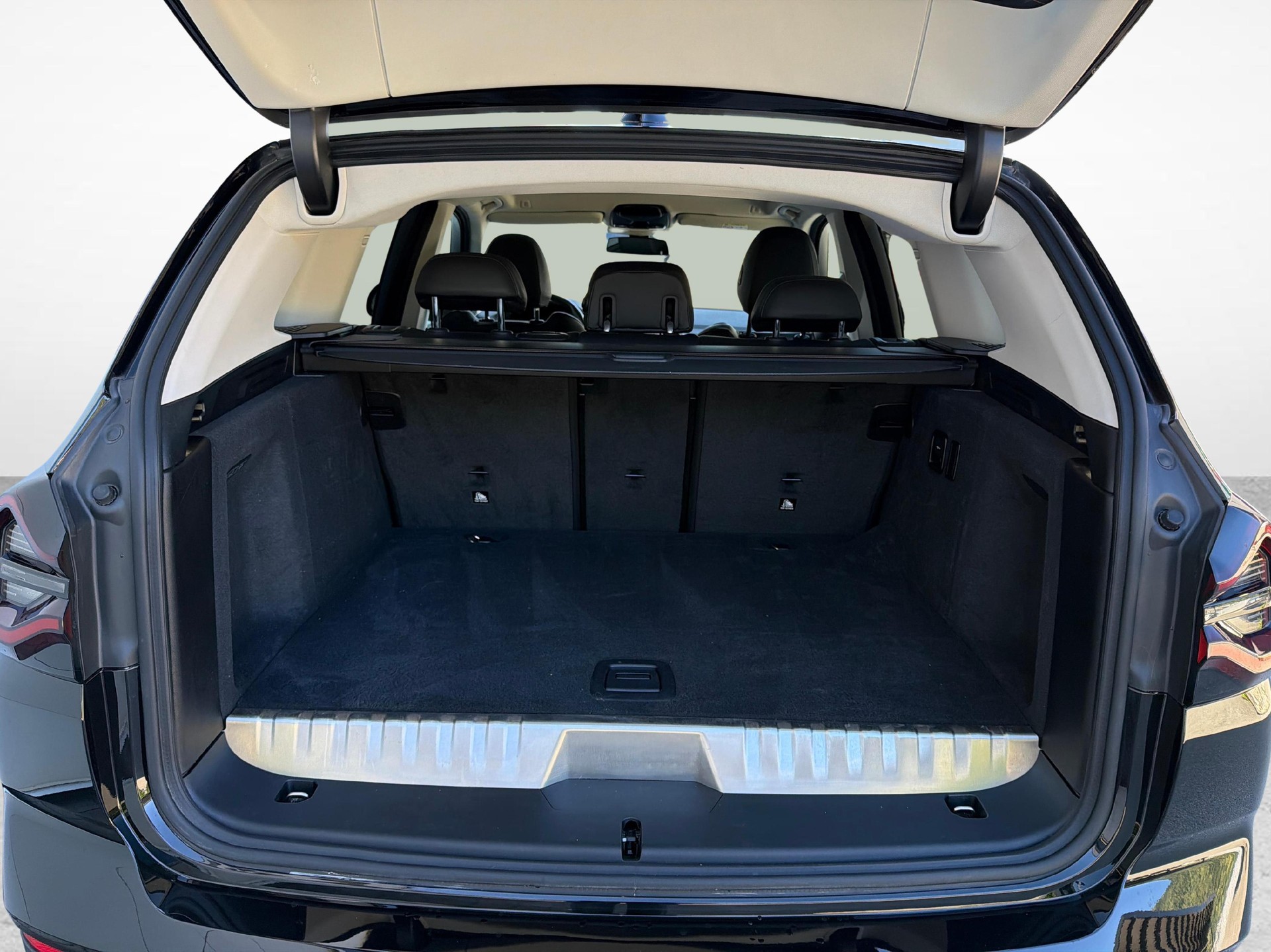 BMW X3 30e xDrive-image-19